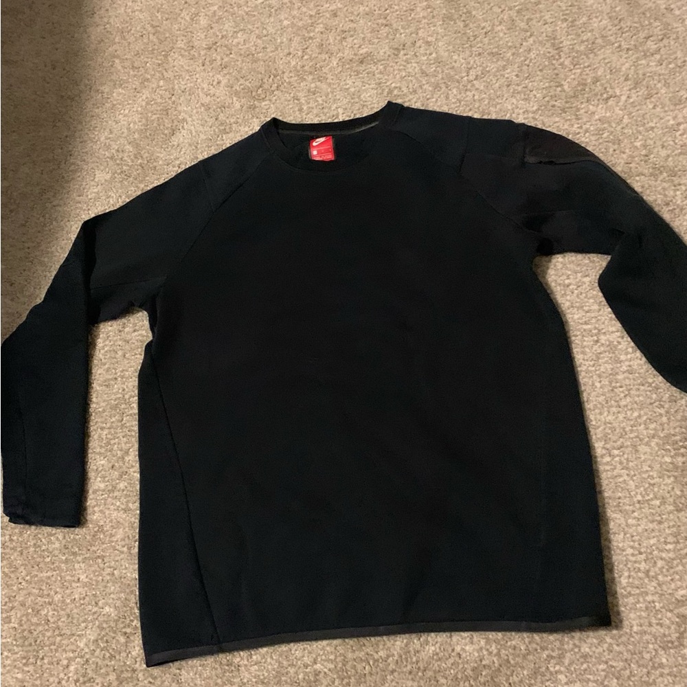 Nike Men's Black Crewneck Sweater